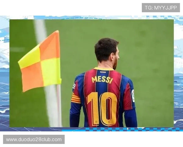 梅西引领全球足球潮流的传奇生涯与辉煌瞬间回顾